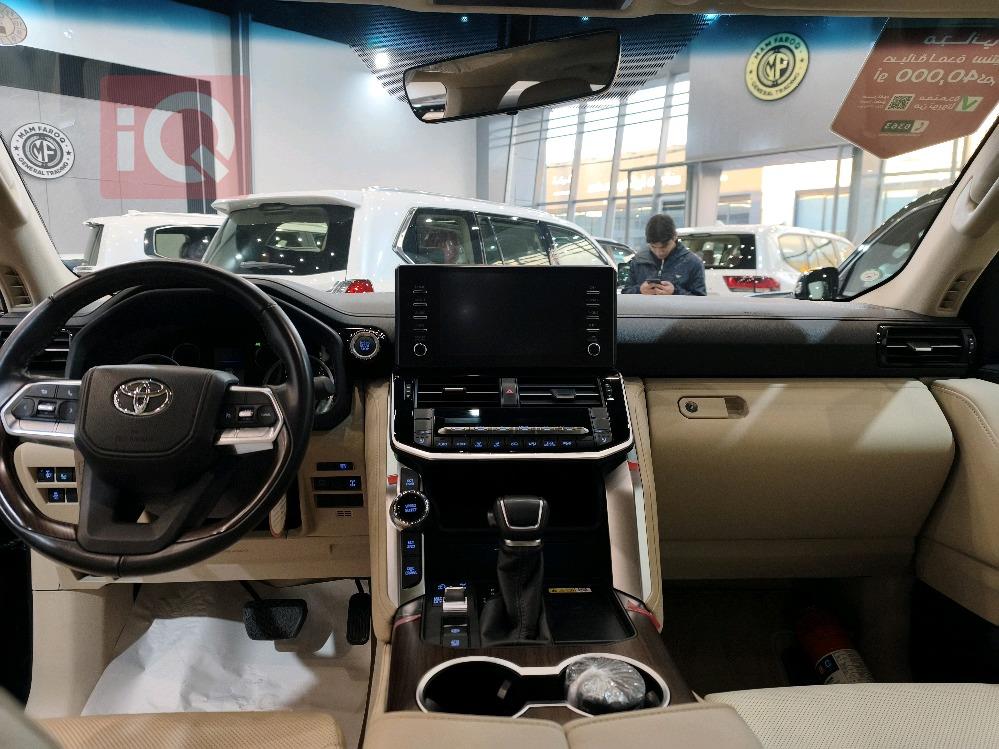 تويوتا لاندكروزر